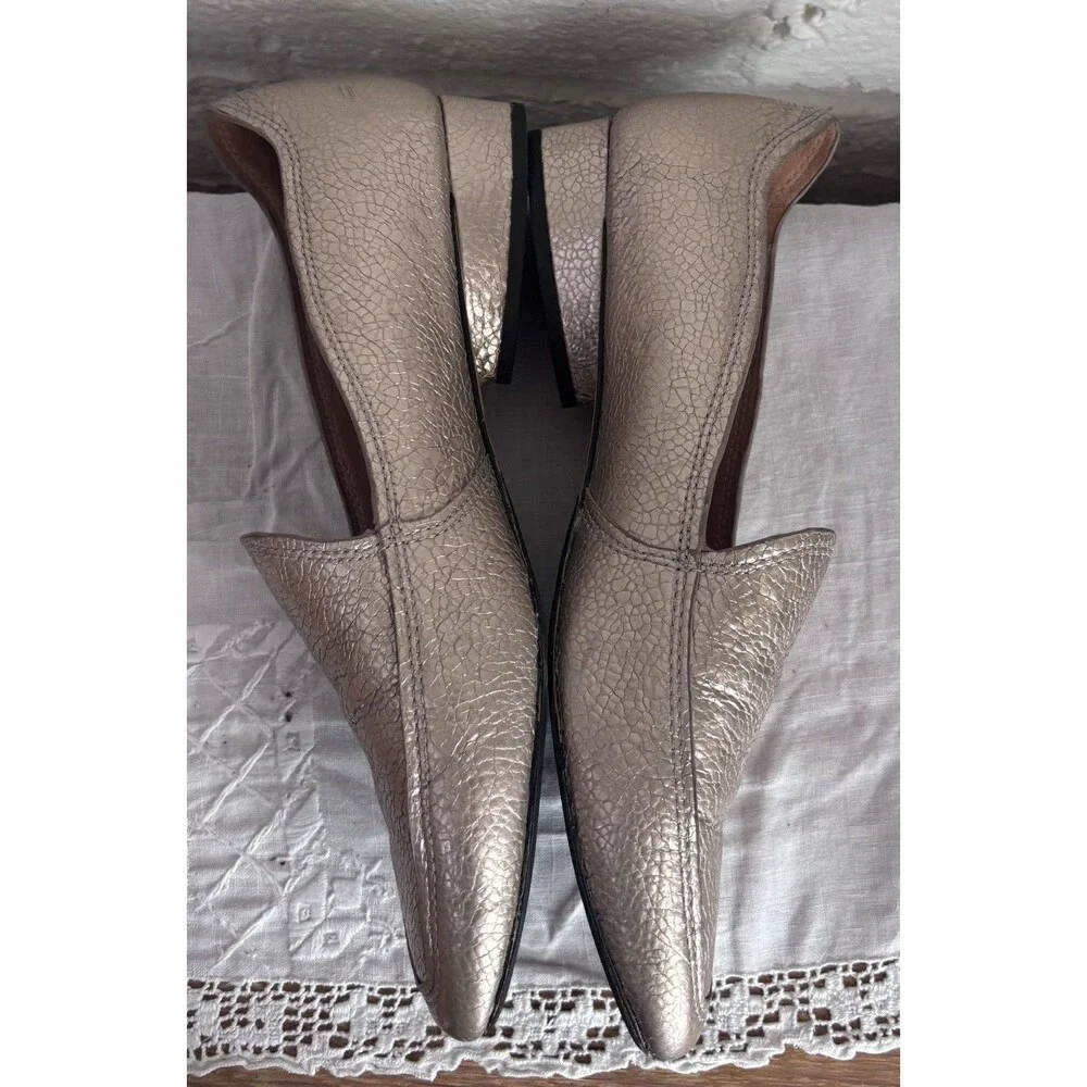 Donald J Pliner Women's Icon Loafers Nude Pebble Metallic Suede Size 9 M